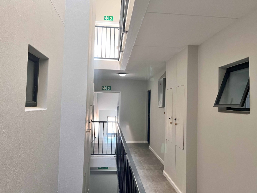 2 Bedroom Property for Sale in Table View Western Cape
